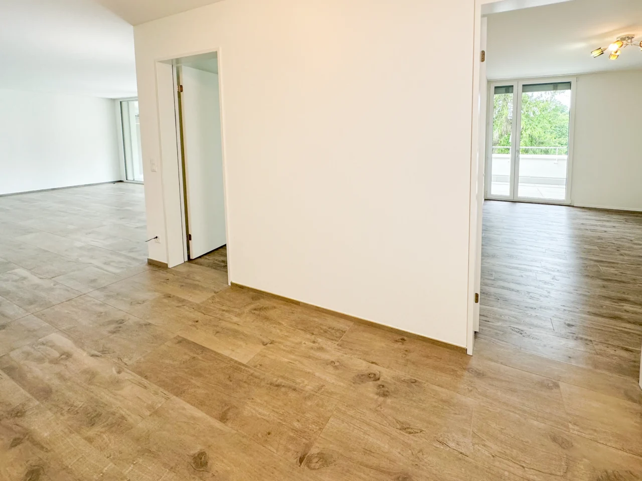 grava-immobilien-immobilie-verkauf-mehrfamilienhaus-flur 