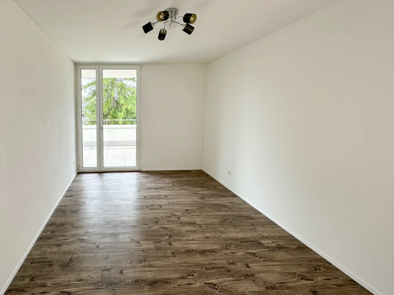 grava-immobilien-immobilie-verkauf-mehrfamilienhaus-schlafzimmer 